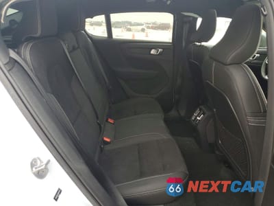 Zdjęcie 11 z 14 samochodu: 2024 VOLVO C40 RECHARGE PLUS VIN:YV4ER3GL5R2094419 - miniatura