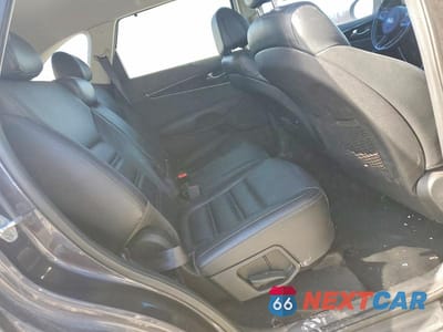 Zdjęcie 10 z 12 samochodu: 2016 KIA SORENTO EX VIN:5XYPH4A19GG005319 - miniatura