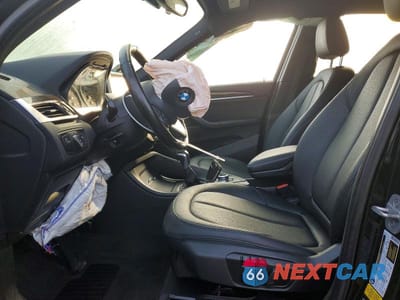 Zdjęcie 7 z 13 samochodu: 2017 BMW X1 XDRIVE28I VIN:WBXHT3C3XH5F80542 - miniatura