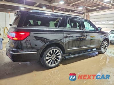 Trzecie zdjęcie samochodu z tyłu: 2019 LINCOLN NAVIGATOR L SELECT VIN:5LMJJ3JT5KEL06931 - miniatura