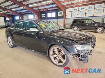 Czwarte zdjęcie samochodu z boku: 2011 AUDI S4 PRESTIGE VIN:WAUKGBFL0BA040932 - miniatura
