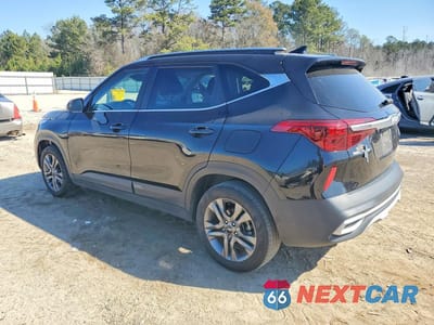 Drugie zdjęcie samochodu z przodu: 2023 KIA SELTOS S VIN:KNDEU2AA4P7438194 - miniatura
