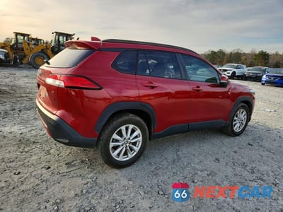 Trzecie zdjęcie samochodu z tyłu: 2023 TOYOTA COROLLA CROSS LE VIN:7MUBAAAG7PV048101 - miniatura