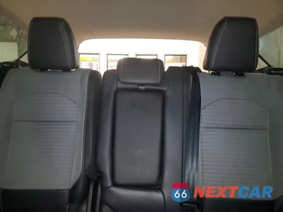 Zdjęcie 10 z 12 samochodu: 2019 FORD ESCAPE SE VIN:1FMCU9GD5KUA79901 - miniatura