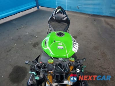 Piąte zdjęcie samochodu w środku: 2015 KAWASAKI ZX636 E VIN:JKBZXJE10FA014371 - miniatura