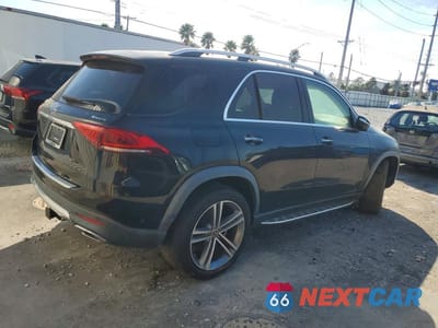 Trzecie zdjęcie samochodu z tyłu: 2021 MERCEDES-BENZ GLE 350 4MATIC VIN:4JGFB4KB4MA555247 - miniatura