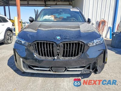 Piąte zdjęcie samochodu w środku: 2025 BMW X5 XDRIVE40I VIN:5UX23EU0XS9Z93298 - miniatura