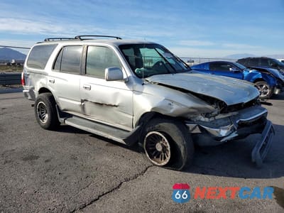 Czwarte zdjęcie samochodu z boku: 2002 TOYOTA 4RUNNER SR5 VIN:JT3GN86R220258435 - miniatura