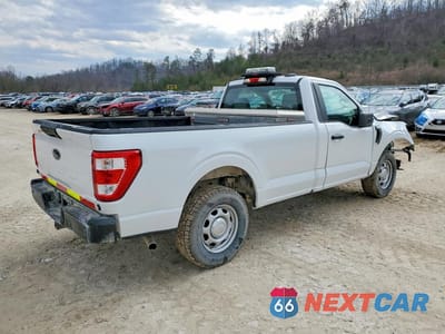 Trzecie zdjęcie samochodu z tyłu: 2021 FORD F150 VIN:1FTMF1EB2MKD73826 - miniatura