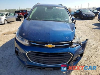 Piąte zdjęcie samochodu w środku: 2020 CHEVROLET TRAX 1LT VIN:3GNCJLSB1LL324728 - miniatura