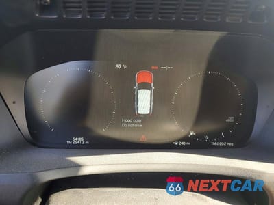 Zdjęcie 9 z 13 samochodu: 2016 VOLVO XC90 T6 VIN:YV4A22PK7G1084269 - miniatura