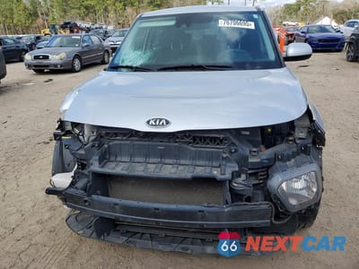 Piąte zdjęcie samochodu w środku: 2021 KIA SOUL LX VIN:KNDJ23AU0M7794822 - miniatura