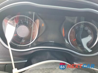 Zdjęcie 9 z 11 samochodu: 2017 DODGE CHALLENGER SXT VIN:2C3CDZAG2HH594622 - miniatura