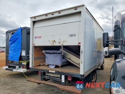 Trzecie zdjęcie samochodu z tyłu: 2016 FORD E350 BOX TRUCK VIN:1FDWE3FL2GDC25095 - miniatura