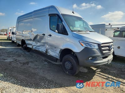 Czwarte zdjęcie samochodu z boku: 2025 MERCEDES BENZ SPRINTER 3500 XD DELIVERY VAN VIN:W1Y8ND6YXST225189 - miniatura