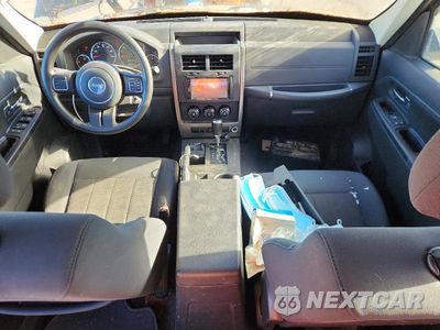 Zdjęcie 8 z 13 samochodu: 2012 JEEP LIBERTY SPORT VIN:1C4PJMAK8CW191493 - miniatura