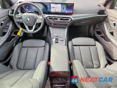 Zdjęcie 8 z 14 samochodu: 2024 BMW Motorrad 330I VIN:3MW69FF0XR8E82115 - miniatura