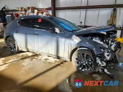 Czwarte zdjęcie samochodu z boku: 2025 MAZDA 3 GT VIN:JM1BPBMYXS1796785 - miniatura