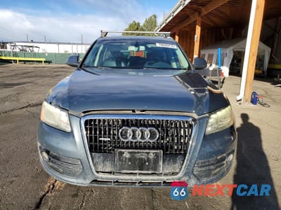 Piąte zdjęcie samochodu w środku: 2009 AUDI Q5 3.2 VIN:WA1KK78R49A027184 - miniatura