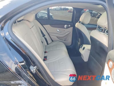 Zdjęcie 10 z 14 samochodu: 2019 MERCEDES-BENZ C 300 4MATIC VIN:55SWF8EB0KU316423 - miniatura