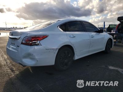 Trzecie zdjęcie samochodu z tyłu: 2014 NISSAN ALTIMA 2.5 VIN:1N4AL3AP5EN211445 - miniatura