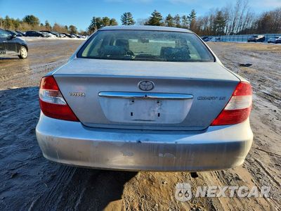 Zdjęcie 6 z 12 samochodu: 2002 TOYOTA CAMRY LE VIN:4T1BE32K42U117596 - miniatura