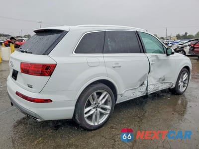Trzecie zdjęcie samochodu z tyłu: 2018 AUDI Q7 PRESTIGE VIN:WA1VABF72JD007135 - miniatura