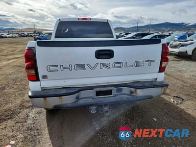 Zdjęcie 6 z 12 samochodu: 2005 CHEVROLET SILVERADO K1500 VIN:1GCEK14T15Z299365 - miniatura