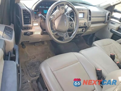Zdjęcie 8 z 11 samochodu: 2021 FORD F550 SUPER DUTY VIN:1FDUF5HT0MDA00649 - miniatura