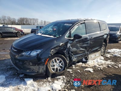 2023 CHRYSLER VOYAGER LX 2C4RC1CG2PR548577 - główne zdjęcie licytacji z USA - miniatura