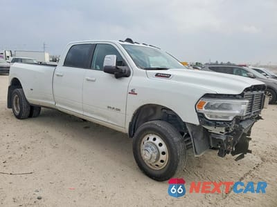 Czwarte zdjęcie samochodu z boku: 2024 RAM 3500 LARAMIE VIN:3C63RRJL2RG384850 - miniatura