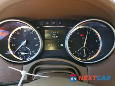 Zdjęcie 9 z 14 samochodu: 2012 MERCEDES-BENZ GL 350 BLUETEC VIN:4JGBF2FE6CA783745 - miniatura