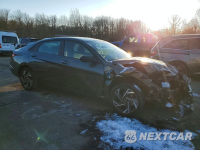 Czwarte zdjęcie samochodu z boku: 2025 HYUNDAI ELANTRA SEL SPORT VIN:KMHLM4DG8SU872644 - miniatura
