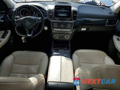 Zdjęcie 8 z 12 samochodu: 2018 MERCEDES-BENZ GLS 550 4MATIC VIN:4JGDF7DE1JB013775 - miniatura