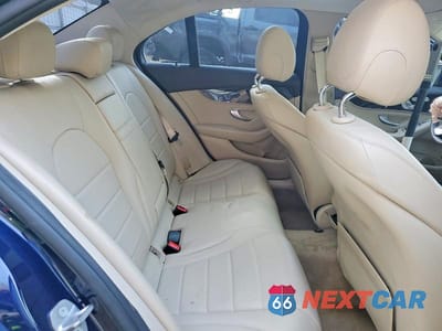 Zdjęcie 10 z 12 samochodu: 2017 MERCEDES-BENZ C 300 4MATIC VIN:55SWF4KB7HU219869 - miniatura
