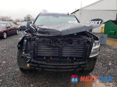 Piąte zdjęcie samochodu w środku: 2019 CHEVROLET TAHOE K1500 LT VIN:1GNSKBKC8KR106742 - miniatura