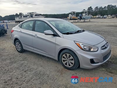 Czwarte zdjęcie samochodu z boku: 2017 HYUNDAI ACCENT SE VIN:KMHCT4AEXHU306984 - miniatura