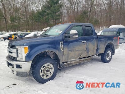 2017 FORD F350 SUPER DUTY 1FT8X3B67HEE60353 - główne zdjęcie licytacji z USA - miniatura