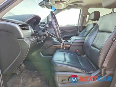 Zdjęcie 7 z 12 samochodu: 2017 CHEVROLET SUBURBAN K1500 LT VIN:1GNSKHKC2HR152062 - miniatura