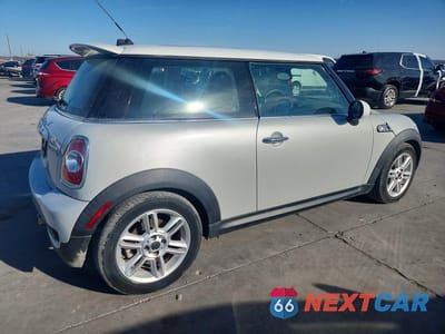 Trzecie zdjęcie samochodu z tyłu: 2012 MINI COOPER S VIN:WMWSV3C55CT387213 - miniatura