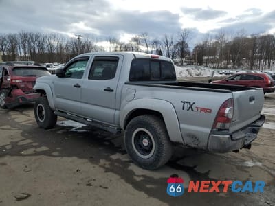 Drugie zdjęcie samochodu z przodu: 2011 TOYOTA TACOMA V6 VIN:3TMLU4EN1BM060902 - miniatura