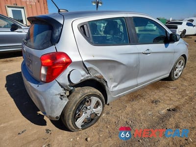 Trzecie zdjęcie samochodu z tyłu: 2019 CHEVROLET SPARK LS VIN:KL8CB6SA4KC734053 - miniatura