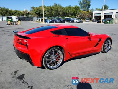 Trzecie zdjęcie samochodu z tyłu: 2019 CHEVROLET CORVETTE GRAND SPORT 2LT VIN:1G1YX2D76K5112866 - miniatura