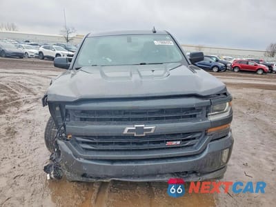Piąte zdjęcie samochodu w środku: 2019 CHEVROLET SILVERADO LD K1500 LT VIN:2GCVKPECXK1190909 - miniatura