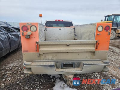 Zdjęcie 6 z 12 samochodu: 2016 CHEVROLET SILVERADO K2500 HEAVY DUTY VIN:1GC2KUEG6GZ350707 - miniatura