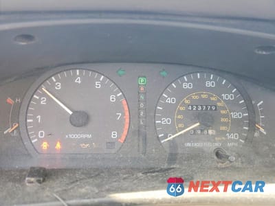 Zdjęcie 9 z 12 samochodu: 1994 TOYOTA CAMRY LE VIN:4T1SK12E7RU348154 - miniatura