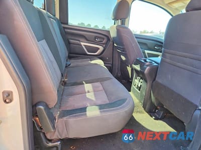 Zdjęcie 10 z 11 samochodu: 2021 NISSAN TITAN SV 4WD 5.6L V8 CREW CAB VIN:1N6AA1ED2MN504235 - miniatura