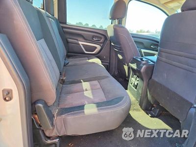 Zdjęcie 10 z 12 samochodu: 2021 NISSAN TITAN SV 4WD 5.6L V8 CREW CAB VIN:1N6AA1ED2MN504235 - miniatura