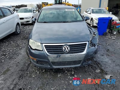Piąte zdjęcie samochodu w środku: 2009 VOLKSWAGEN PASSAT TURBO VIN:WVWJK73C39P042311 - miniatura