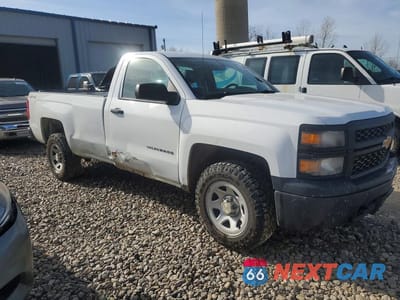 Czwarte zdjęcie samochodu z boku: 2015 CHEVROLET SILVERADO K1500 VIN:1GCNKPEH2FZ298420 - miniatura